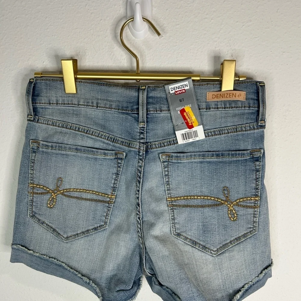 Denizen from Levis description these